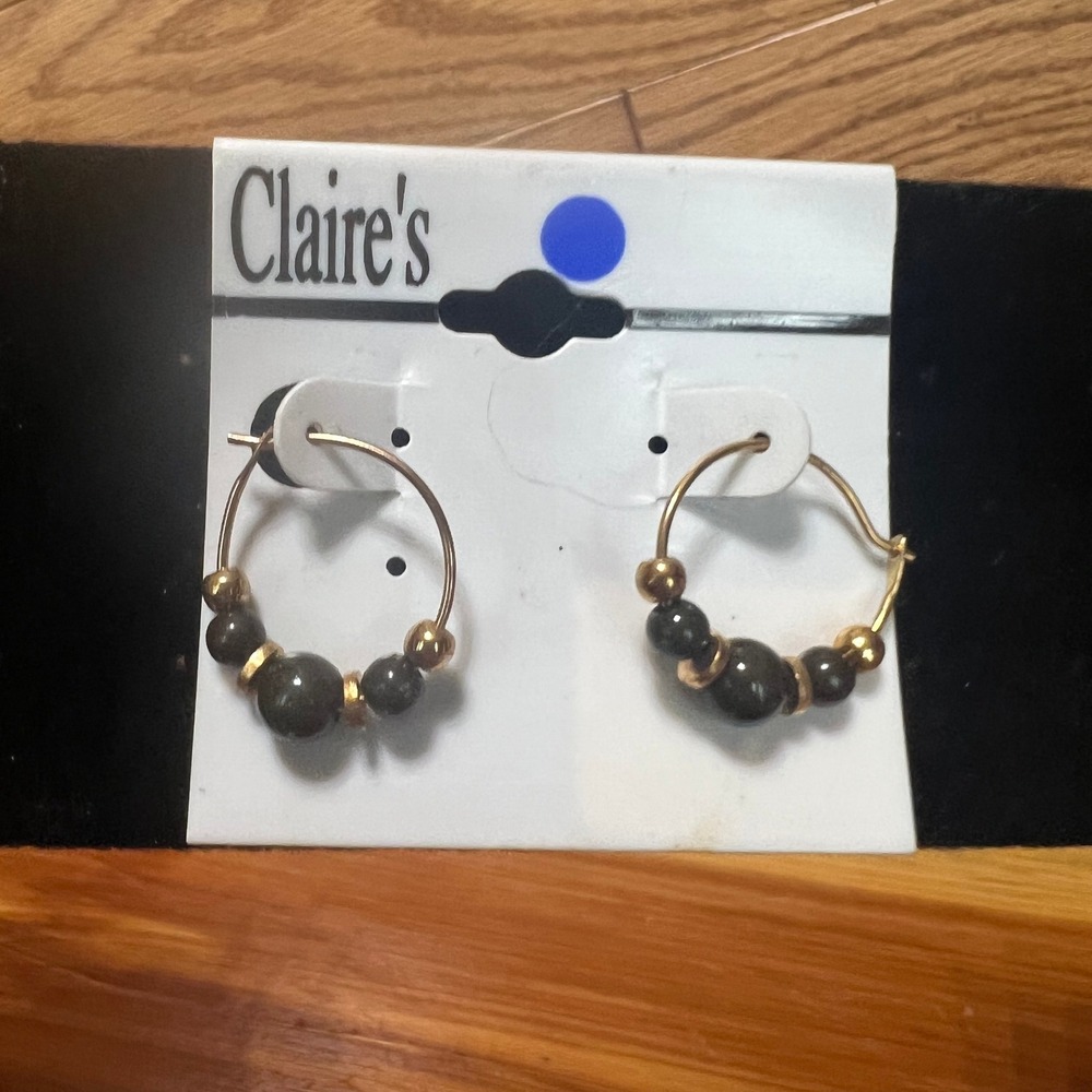 Vintage Claire's Y2K Earrings Beaded Delicate Gold Tone Hoops Boho Dangle‎ NEW